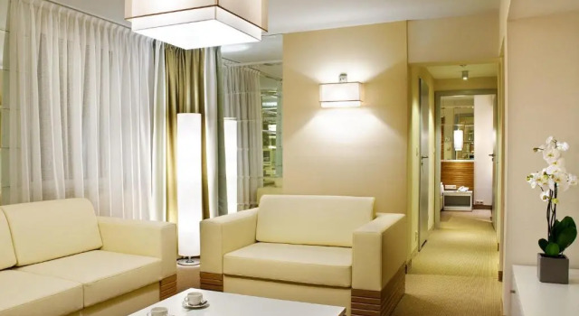 Люкс Hotel Petropol