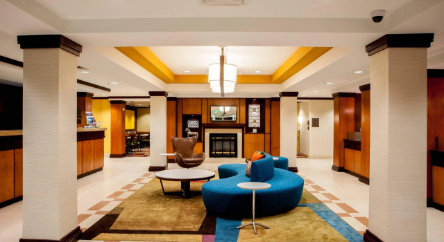 Fairfield Inn & Suites Clovis, Buchen Sie Hotel Hotels in Clovis mit Parkplatz, Parkplätze