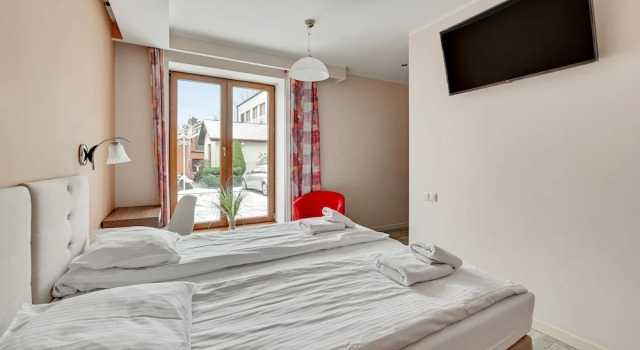 Dom & House - Apartments Nautilus, Varaa Huoneisto Hotellit Pommeri pysäköinnillä, Pysäköinti