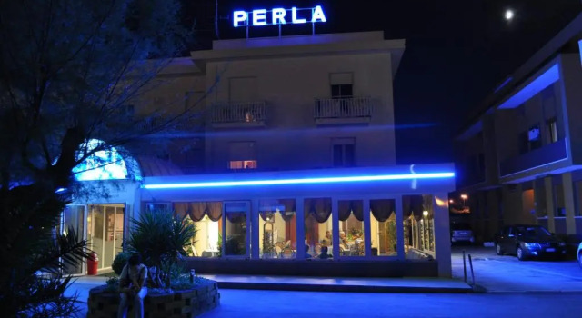 Hotel Perla, Rezervovat Hotel Hotely v Romagna s parkováním, Parkování