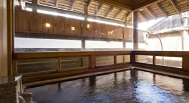 Kusatsu Onsen Sen, Забронировать Отель Отели Кусацу с парковкой, рядом с Лыжный курорт Кусацу Онсэн, Парковка