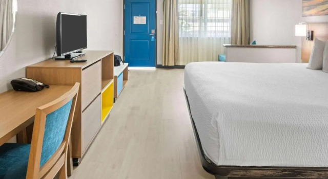 Люкс Days Inn by Wyndham San Diego-East/El Cajon