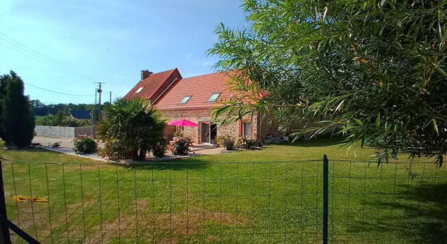 Коттедж Holiday Home With Garden