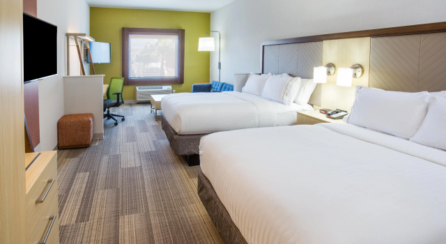 Holiday Inn Express & Suites Pahrump by IHG