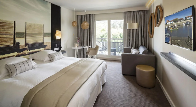 Двухместный номер Standard с балконом и с видом на бассейн Thalazur Arcachon - Hôtel & Spa