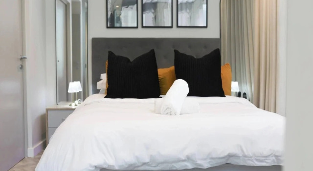 Stylish 1-br at Foreshore Place, Beach Access