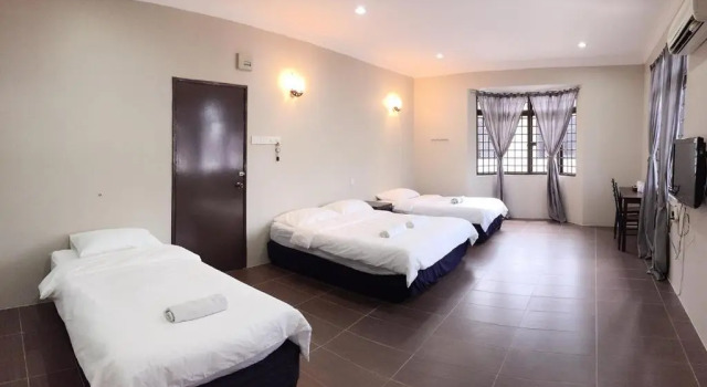 Семейный люкс Homestay Muar