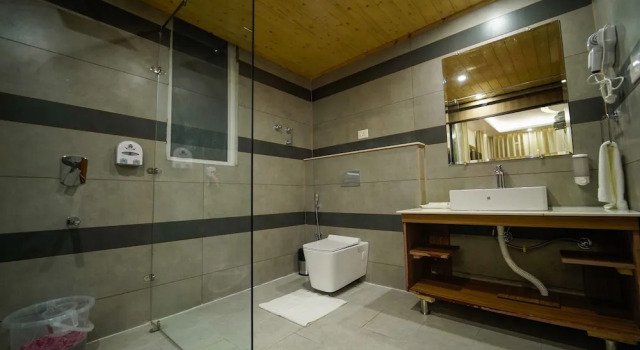 Номер Luxury Abhilashi Residency & Spa - Centrally Heated & Air Cooled