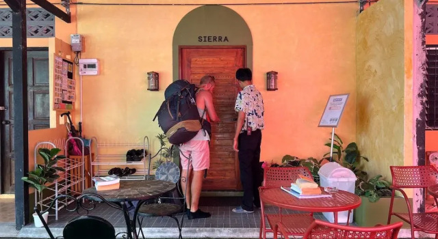 Sierra Hostel, Забронировать Хостел Бан Бо Хан остров Пхукет