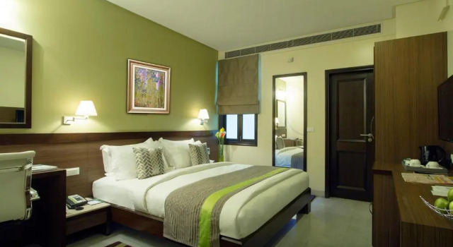 Leisure Inn Grand Chanakya, Забронировать Отель Отели штата Раджастхана с завтраком, Завтраки
