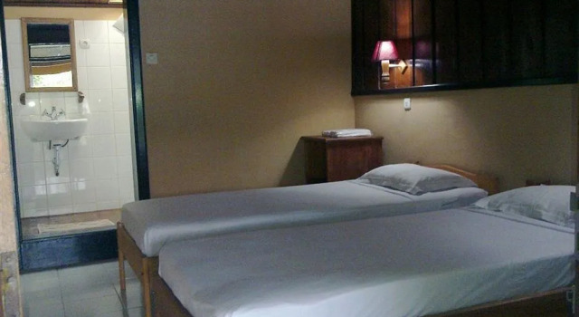 Ue Datu Cottages, Book Hotel Hotels in Sulawesi with Parking, Parking