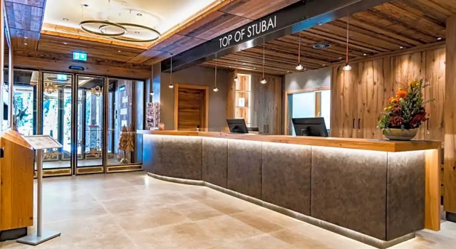 Alpensporthotel Mutterberg, Varaa Hotelli Neustift im Stubaital Stubai Glacier