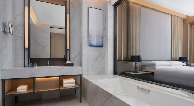 Люкс Deluxe Courtyard by Marriott Foshan