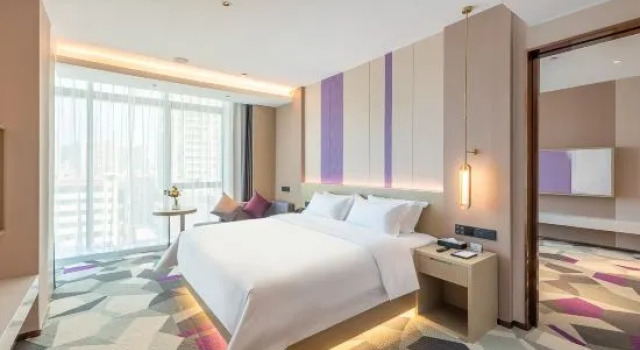 Люкс Business Lavande Hotel (Yunfu Luoding Branch)