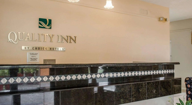 Quality Inn near Manatee Springs State Park