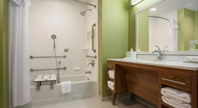 Четырёхместный номер Standard Home2 Suites by Hilton Tuscaloosa Downtown University Boulevard