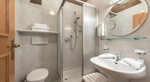 Номер Comfort Vitaurina Royal Hotel