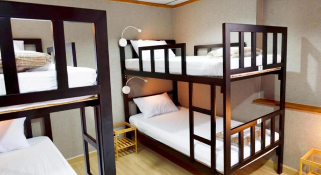 Кровать в общем номере Muaythai hostel