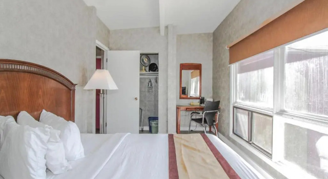 Люкс Deluxe Chinook Value Inn
