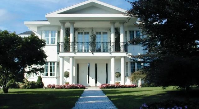Villa Patrizia, Rezervați Vilă Magnago Lombardia