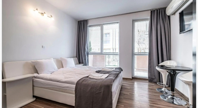 Casa Rossa 1, Забронировать Отель Отели Солнечного берега с бассейном, рядом с Танцевальный клуб Mania, Бассейн