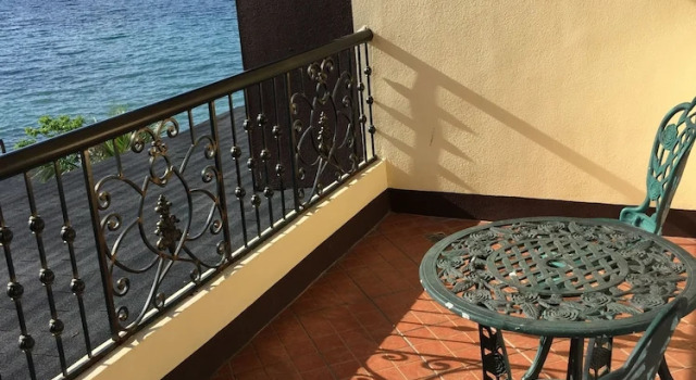Люкс Deluxe Bohol Tropics Resort