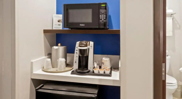 Номер Standard Holiday Inn Express Hotel & Suites Newton Sparta by IHG