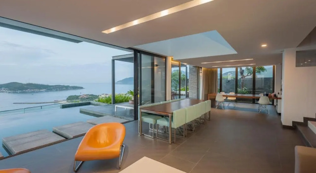 Вилла Classic The Ocean Front Villa Nha Trang Abogo