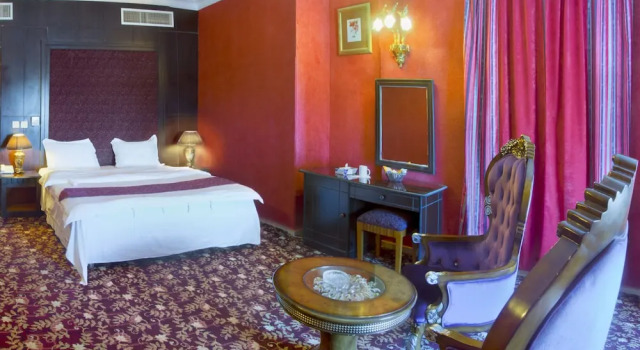 Люкс Royal c 1 комнатой с балконом Al Farhan Hotel Hafer Al Baten