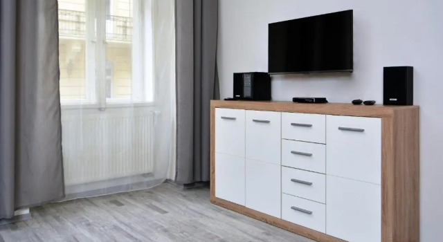 Студия Navratilova Apartments