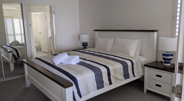 Номер Standard с 3 комнатами с балконом и с видом на море Moorings Beach Resort