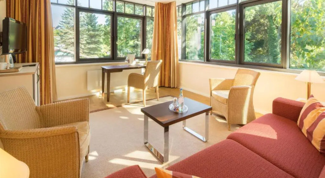 Parkhotel Güldene Berge, Réserver Hôtel Weissenfels Saale-Unstrut