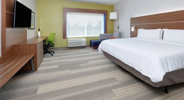 Четырёхместный люкс Holiday Inn Express & Suites DALLAS PARK CENTRAL NORTHEAST by IHG