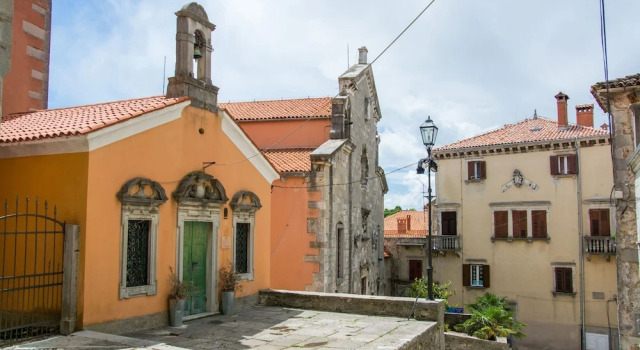 House Papinka With Private Pool & Garden