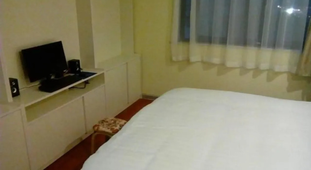 Hanting Hotel Jining Weishan Jinyuan Road, Rezervasyon Otel Weishan otoparklı oteller, Otopark