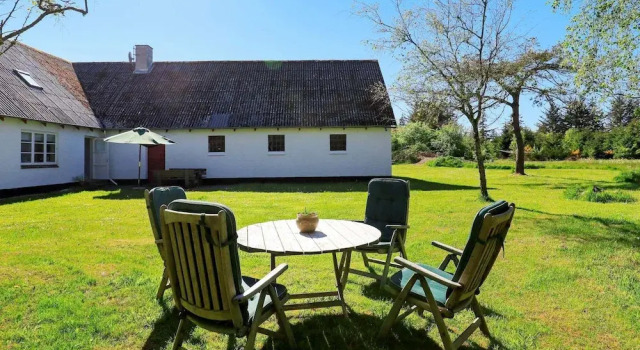 Коттедж 6 person holiday home in Hjørring