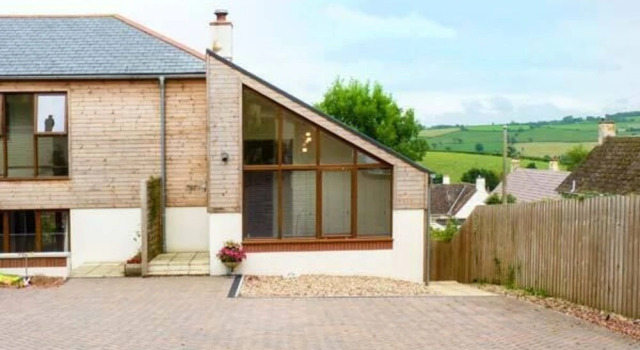 Broad Ash Lodge