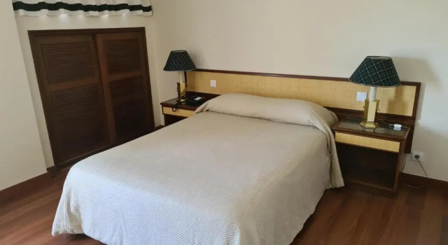 Люкс Hotel Urgeirica