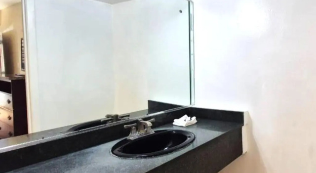 Номер Standard Saratoga Motel By Capital O Near Midway Airport Chicago IL