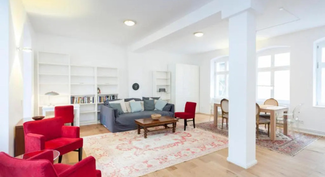 Апартаменты с 3 комнатами Lofty Torstr Apartments, 4 unique units from 1-3 bedrooms in Mitte, ideal for families & groups, from 2 up to 8 Guests