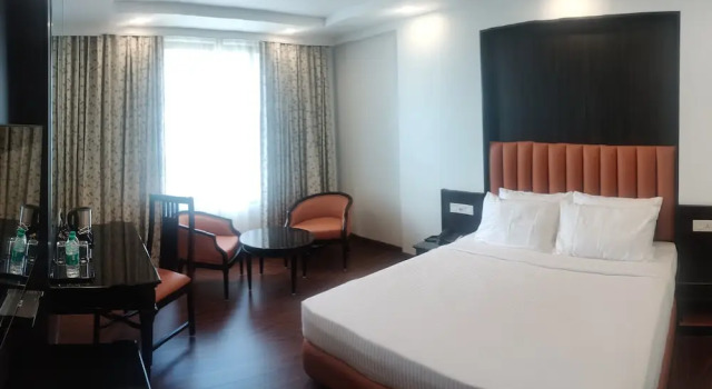 Номер Comfort с видом на город Hotel Heritage Inn