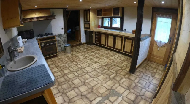 Namasté chalet hostel, Забронировать Шале Отели Тинь с парковкой, Парковка