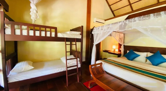 Семейное бунгало Royal Mayura Resort Hotel