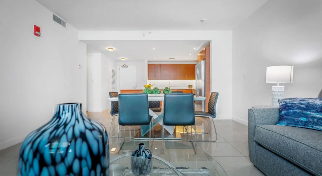 Modern 2-BD Condo in the Heart of Miami