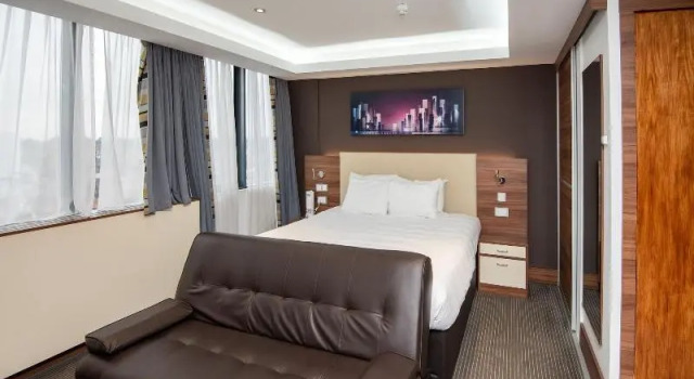 Номер Standard OYO Livin’ Serviced Apartments