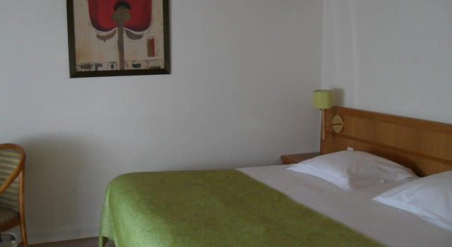 Logis Hôtel Val de Vienne, Забронировать Отель Ле Вижан Вьен