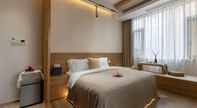 Семейный люкс Shaxi Inviting Moon Guesthouse