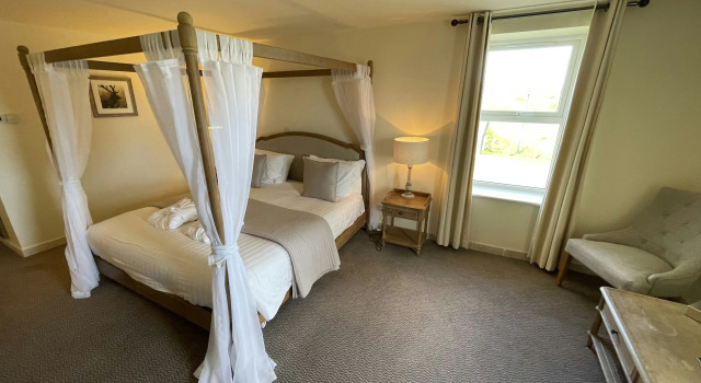 Comis Hotel & Golf Resort, Prenota Resort Douglas Isola di Man