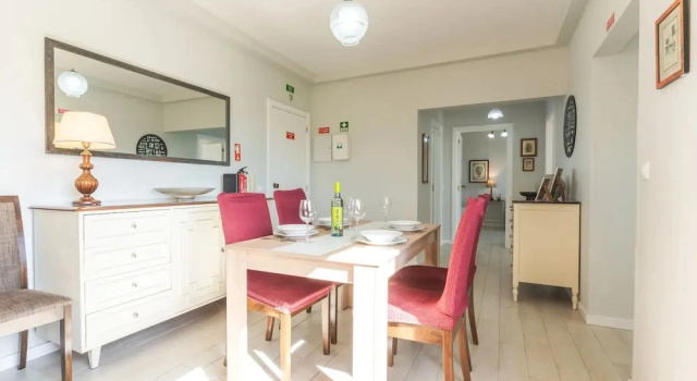 Bays Secrets Apartment by Atlantic Holiday