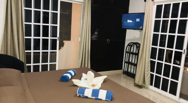 5th Avenue 3 people Balcony Apartment, Забронировать Апартаменты/квартира Плая-дель-Кармен Кинтана-Роо, рядом с Пляжный клуб Mamitas